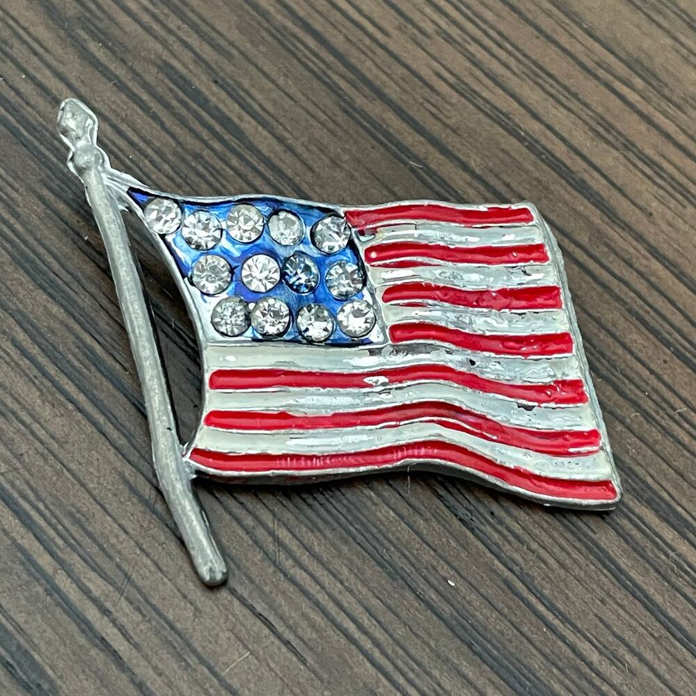 Vintage Patriotic Flag Brooch Pin USA Cast Metal Rhinestone Costume Jewelry READ